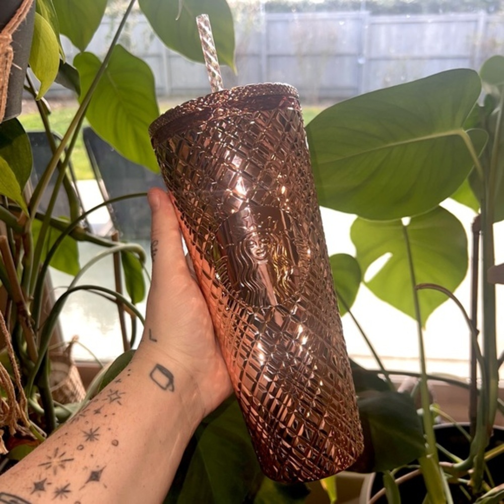 Rose Gold Metallic Starbucks Geometric Disco Cold Tumbler 24oz NWT - Picture 3 of 6